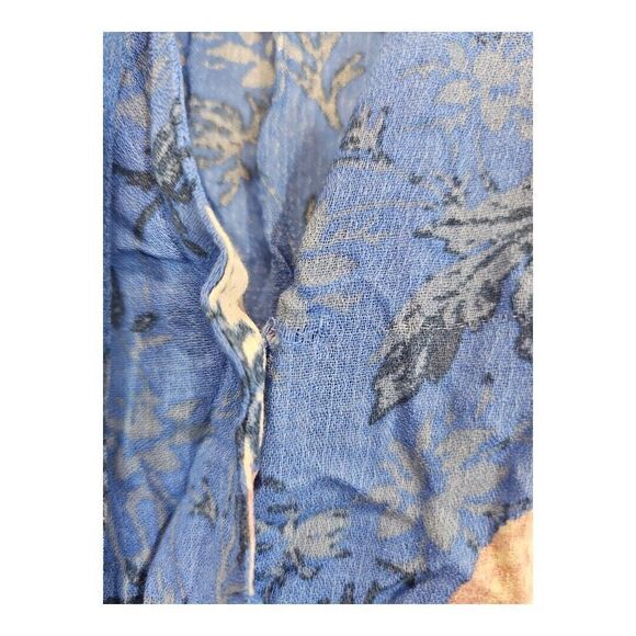 Lucky Brand Blue Floral Print Peasant Blouse Button Front Size M - Picture 6 of 12